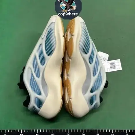 Yeezy Boost 700 v3