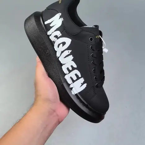 Alexander McQueen Oversized