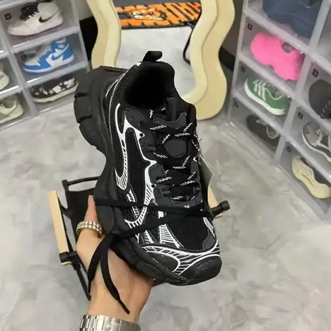 Balenciaga Track 10.0 ?
