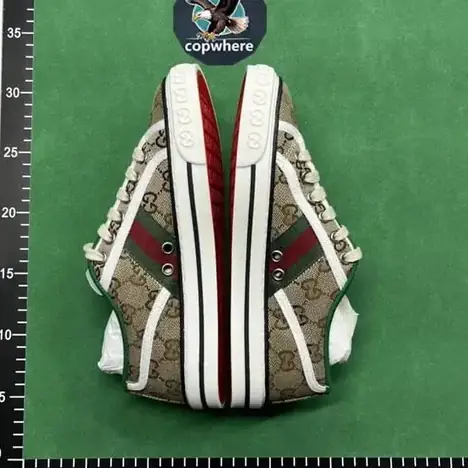 Gucci GG Supreme (8 colores)
