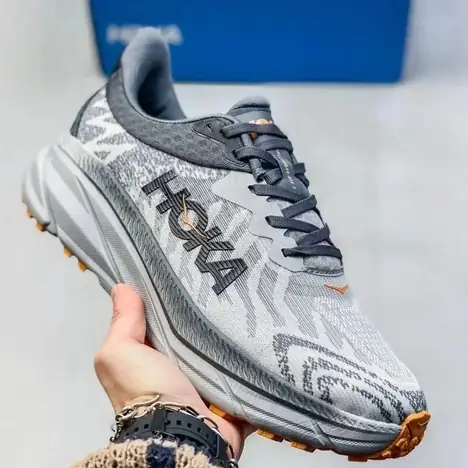 HOKA Speedgoat 5 de trail (9 colores)
