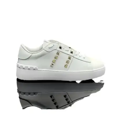 Valentino Rockstud